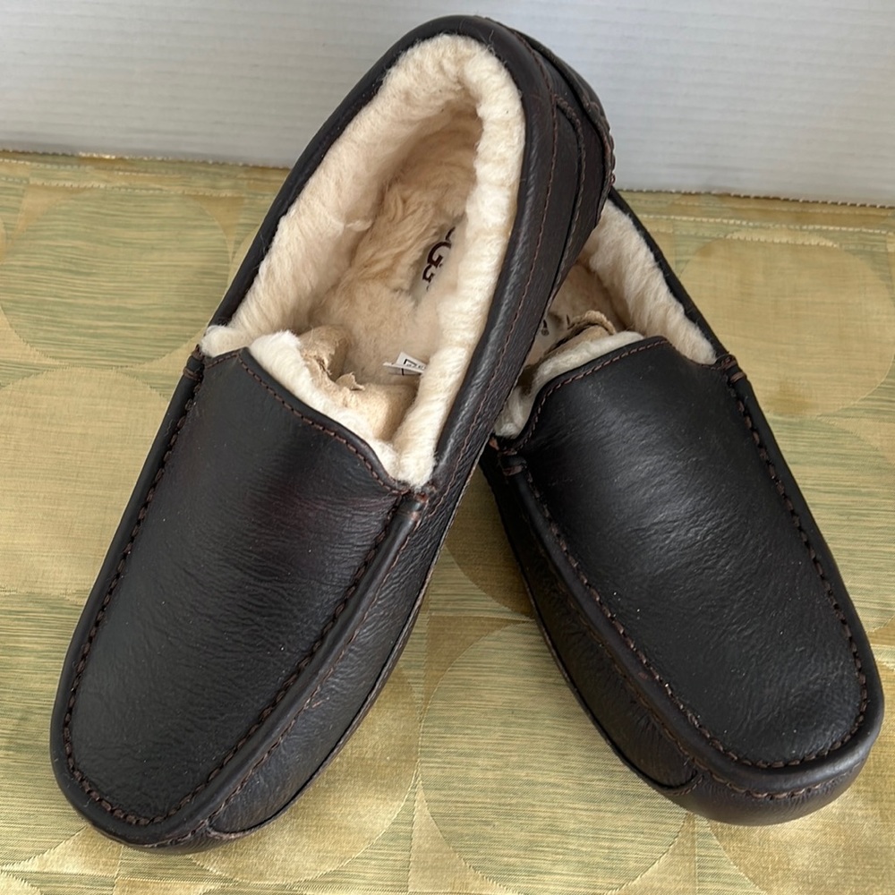 Men’s sz 8 UGG Ascot